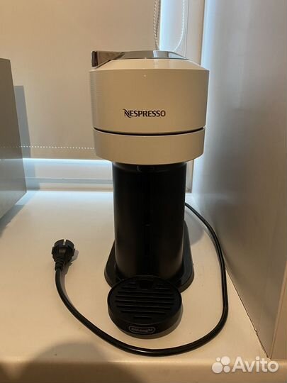 Капсульная кофемашина De'Longhi Nespresso