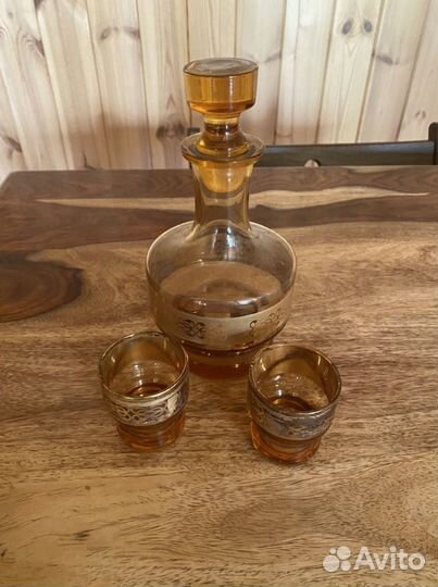 Графин со стопками винтаж