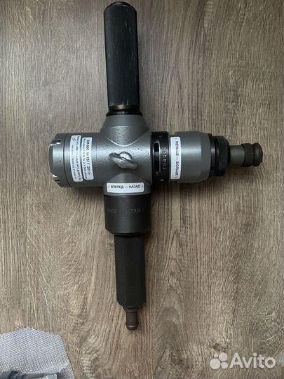 Пневматическая вальцовочная машина BM-500