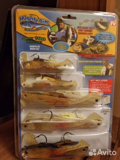 Набор приманок универсальный для рыбалки