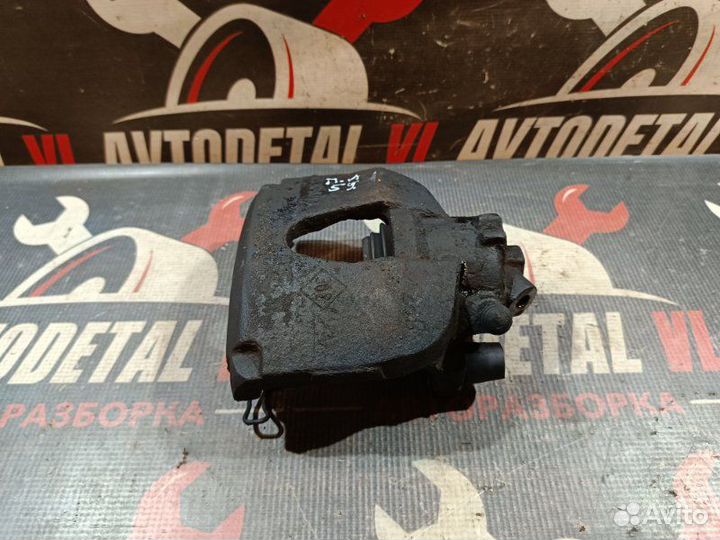 Суппорт тормозной передний левый Renault Megane 2