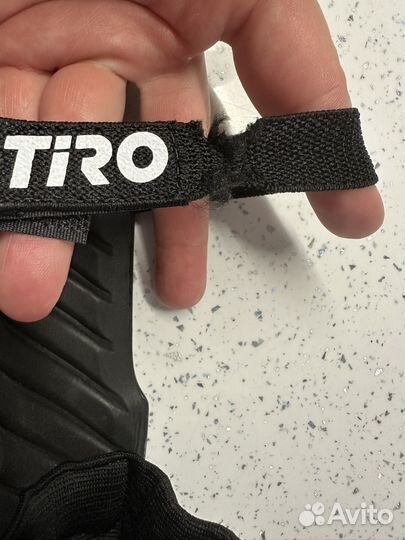 Футбольные щитки adidas TIro новые