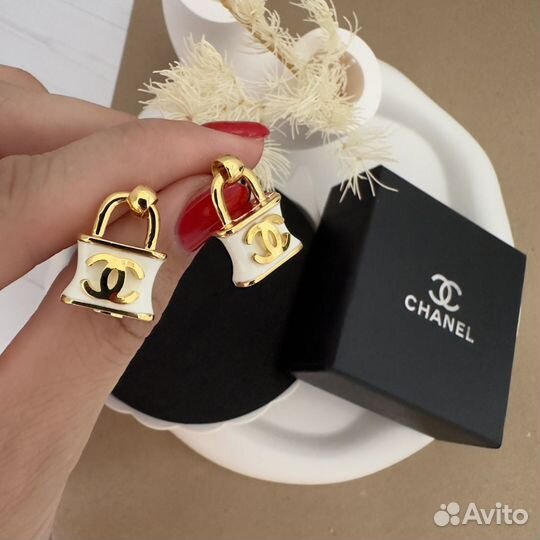 Серьги chanel