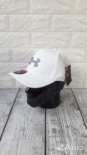 Бейсболка under armour