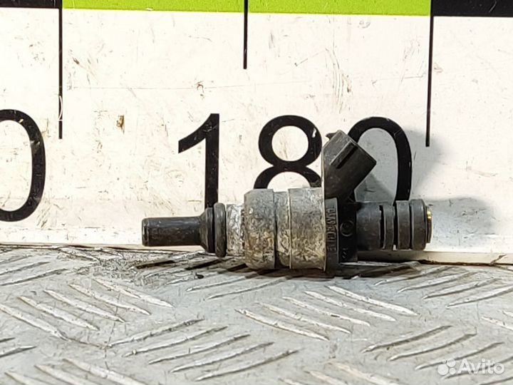 Форсунка двигателя Audi A3 1996 2003