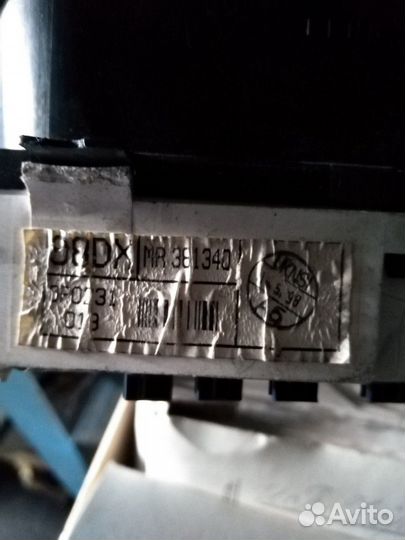 Митсубиси каризма щиток приборов