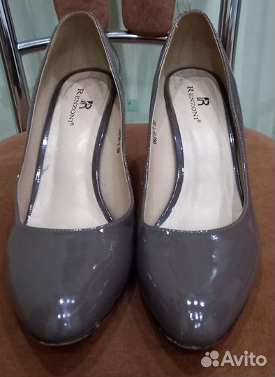 Кожаные лаковые туфли