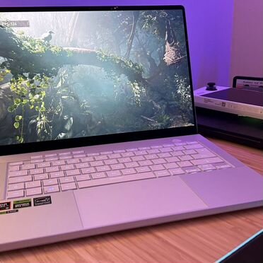 Игровой мощный ноутбук / Core i7 / RTX / SSD