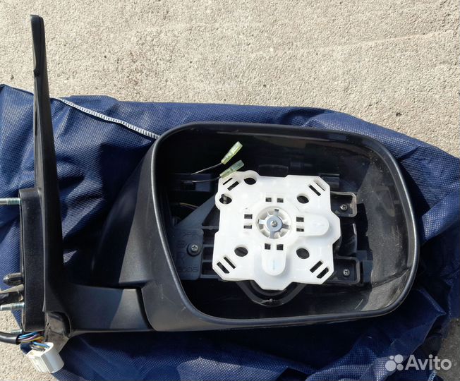 Зеркала на сузуки Эскудо от 2005 г