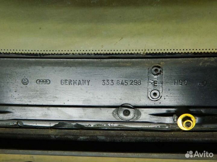 Стекло кузовное правое VW Passat B3 универсал