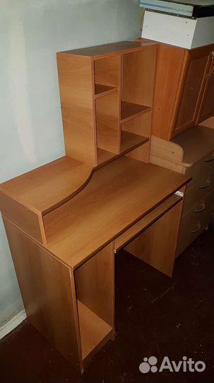 Компьютерный стол