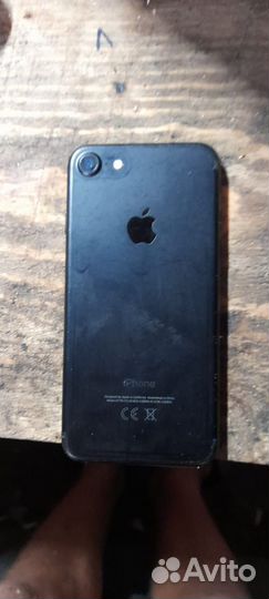 Телефон iPhone 7