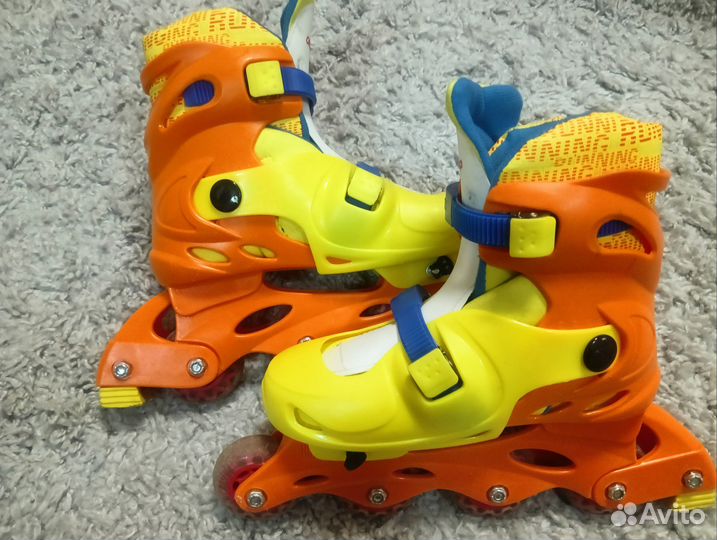 Роликовые коньки