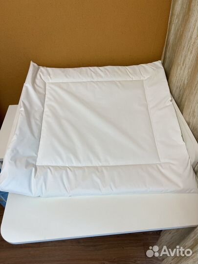 Пеленальный столик с матрасом