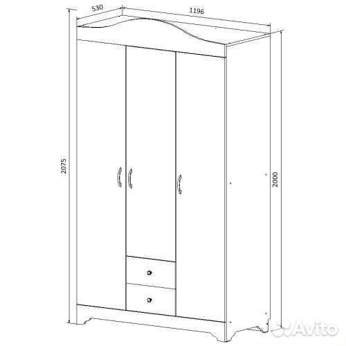 Трехстворчатый шкаф 