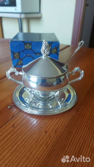 Сахарница с ложечкой