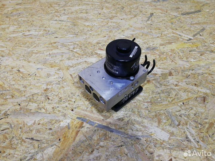 Блок ABS Volkswagen Touareg 2005 7L0614111H