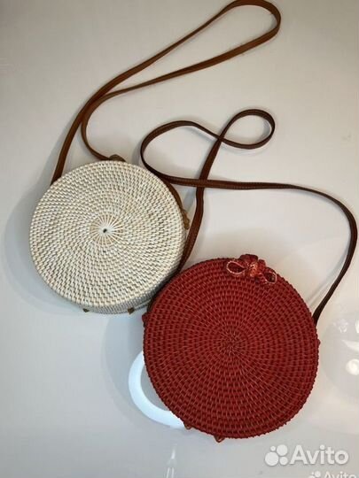Соломенные плетеные сумки круглые