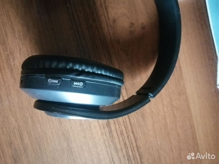 Беспроводные наушники