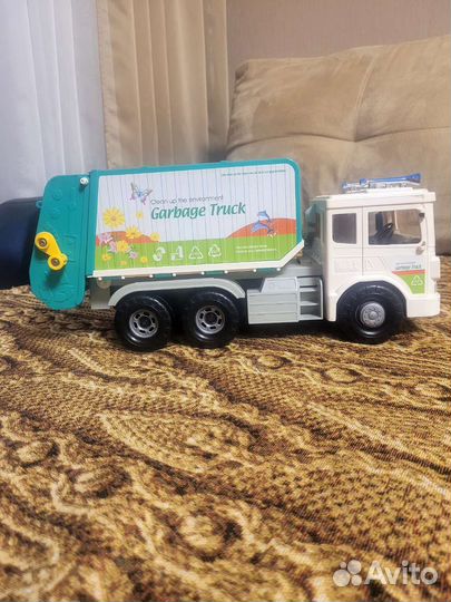 Мусоровоз игрушка