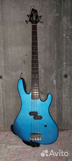 Бас гитара 4 струны