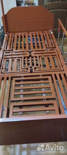 Кровать для лежачих больных с туалетом