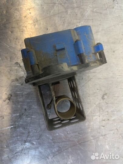 Резистор вентилятора Peugeot 308 4A/C 2007- 2014