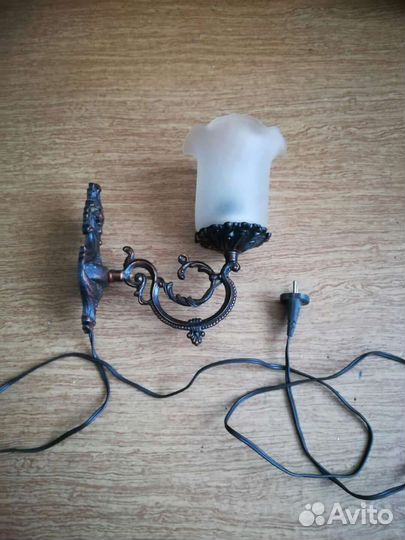 Светильник настенный