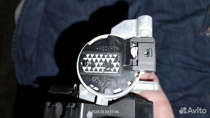 Замок зажигания на Skoda octavia a5