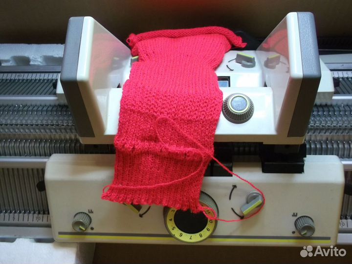 Вязальная машина Зингер Singer 2121 двухфантурная