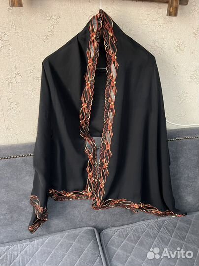 Шарф с хаджа