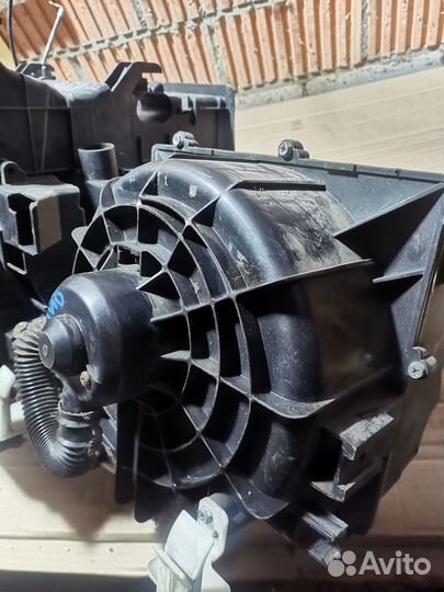 Моторчик отопителя Nissan Almera Tino Primera