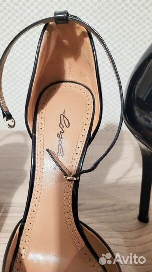 Босоножки Corso Como