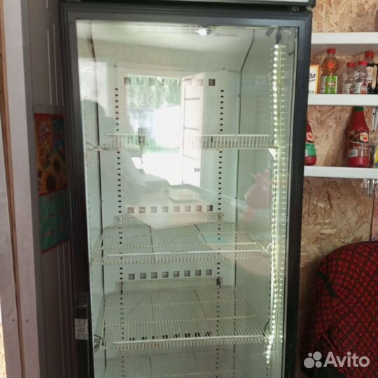 Холодильные витрины б/у