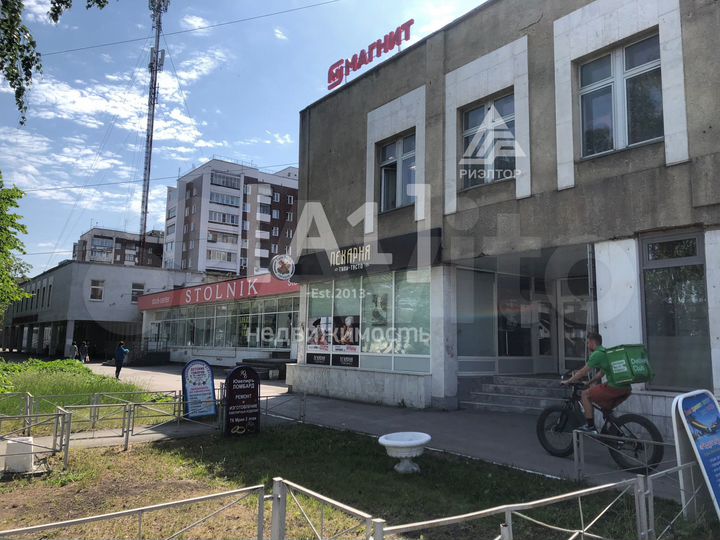 Торговая площадь 3250 кв.м