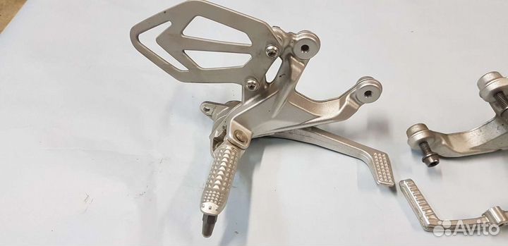 BMW S1000RR K46 Подножки Водителя L/R 2015-2018