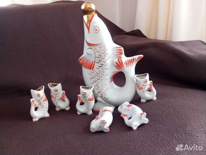 Фарфоровый сервиз 