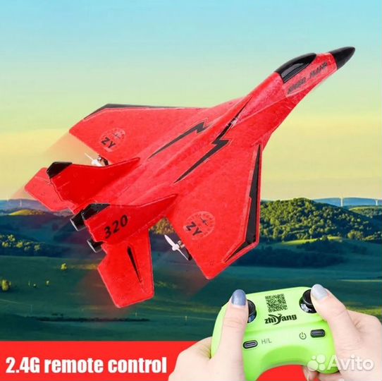 Самолет на пульте управления Су-35 100м