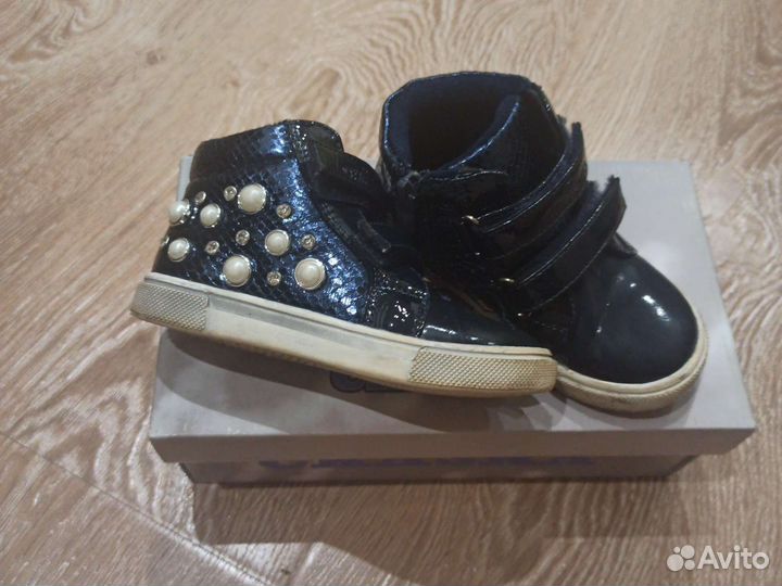 Ботинки для девочки 24 размер