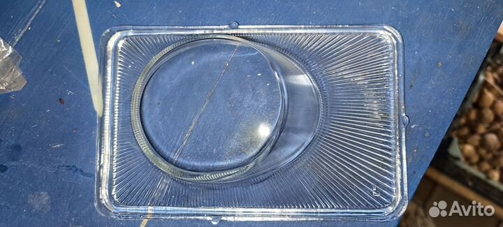 Стекло противотуманки Опель астра Н