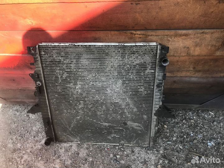 Радиатор Range rover Sport 4,2