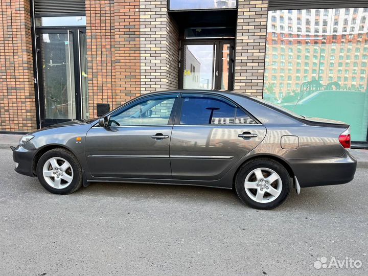 Toyota Camry 2.4 AT, 2004, 357 500 км