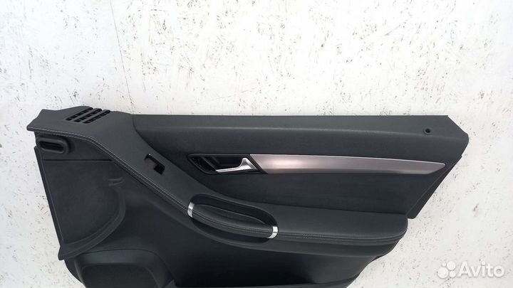 Обшивка передней правой двери Mercedes W251 R350