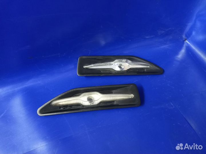 Повторитель в крыло Kia Rio III (2011—2015)