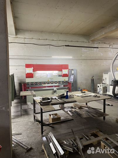 Тамбурная дверь