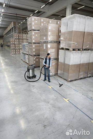 Профессиональный пылесос Karcher NT 70/2 Me Classi