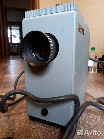 Проектор для диафильмов лети-60М