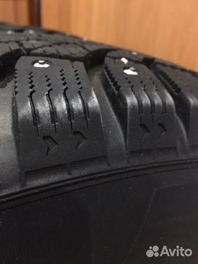 R16 Pirelli Formula Ice 215/65, PCD 5x114.3 DIA 66.1