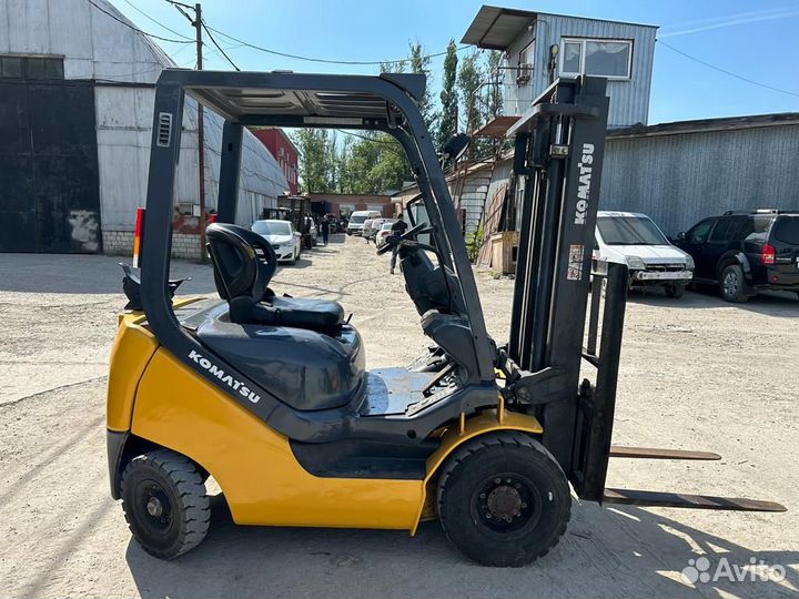 Вилочный погрузчик Komatsu FG15T-20, 2011