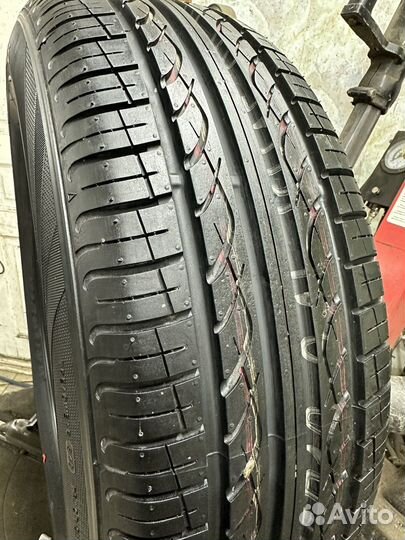 Kumho Solus KH15 215/65 R16